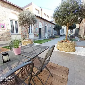 https://alloggi-francesco.it-tuscanyhotel.com