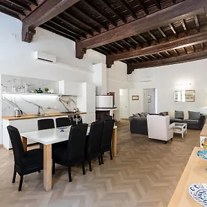 In - Bramante Luxury Apartment