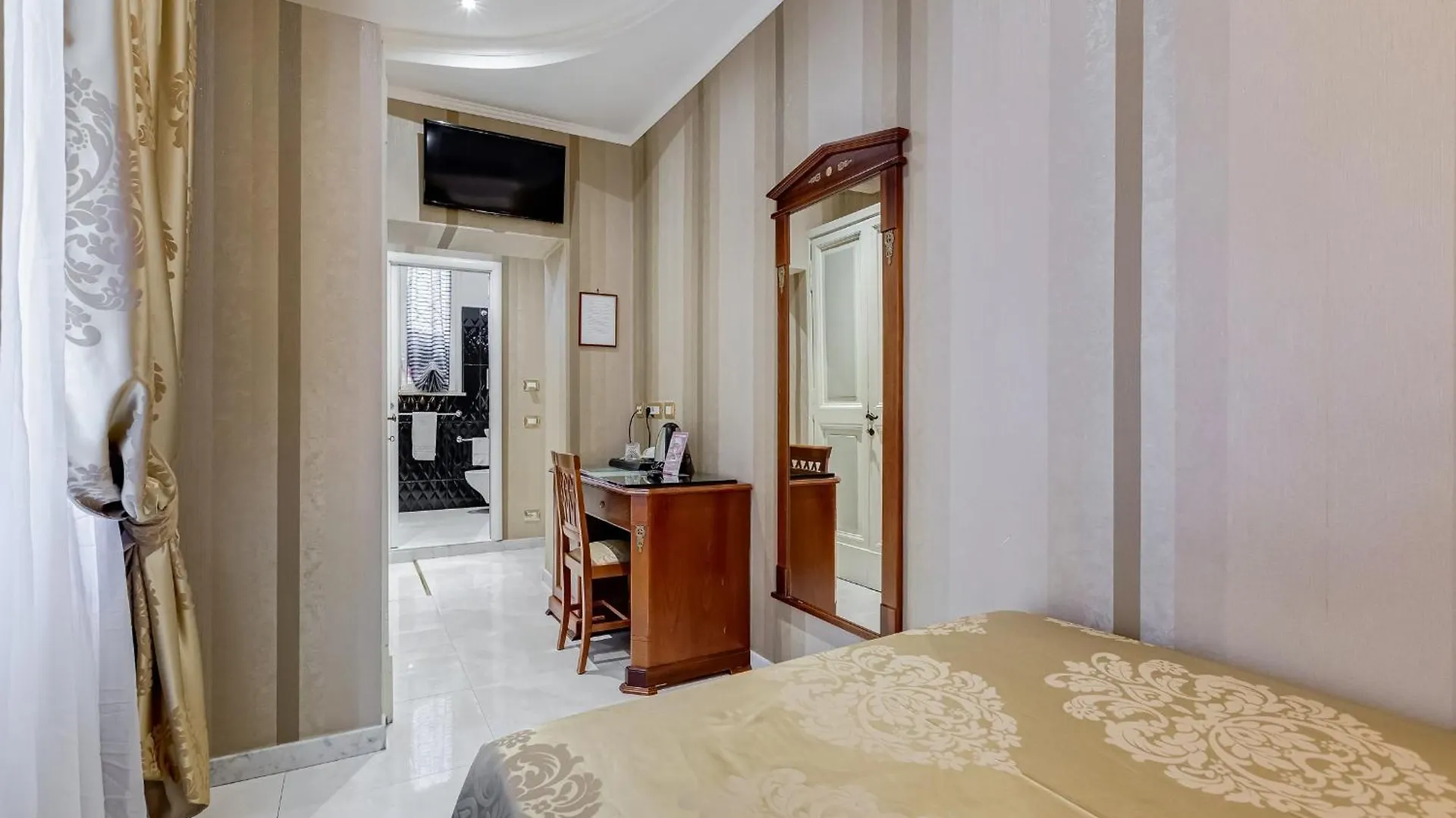 Navona Queen Rooftop روما إيطاليا